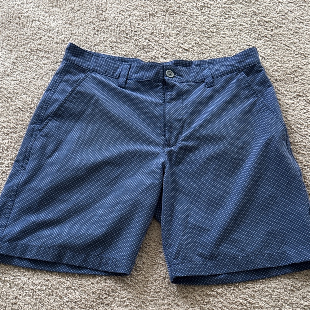 Men’s Southern Tide 9” Performance Chinos